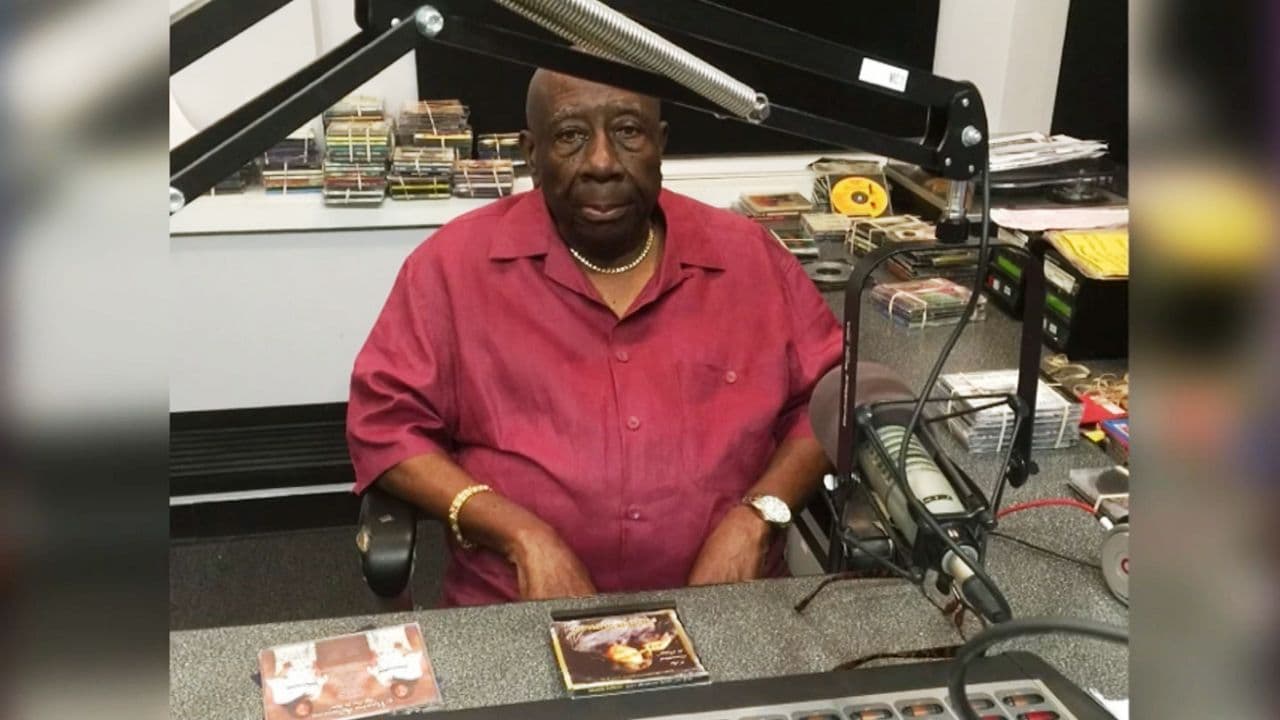 Legendary Caribbean Broadcaster Gil Bailey Dies in New York City