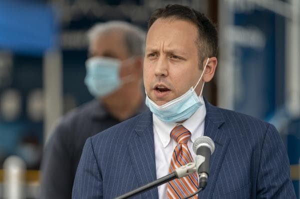 Palm Beach County Mayor Says Shutting Down the County is "Not Off The Table"