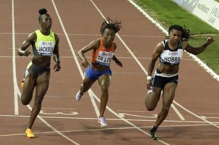 Elaine Thompson-Herah disqualified, Hobbs beat Jackson in Lausanne 100m