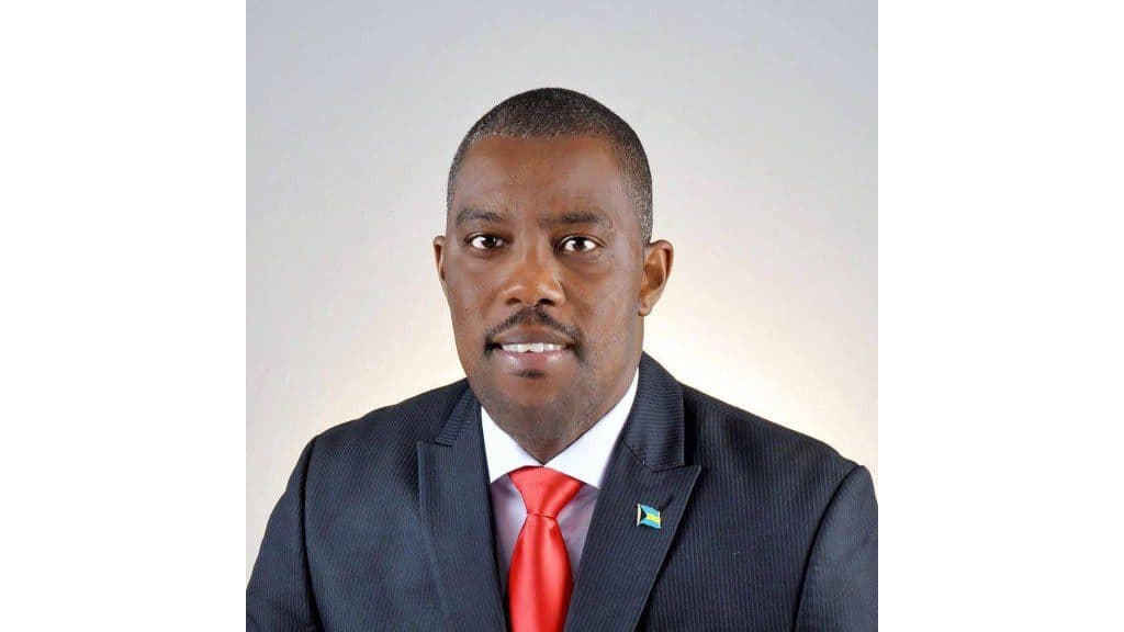 Former Bahamas Deputy Speaker Donald Saunders fatally shot in robbery