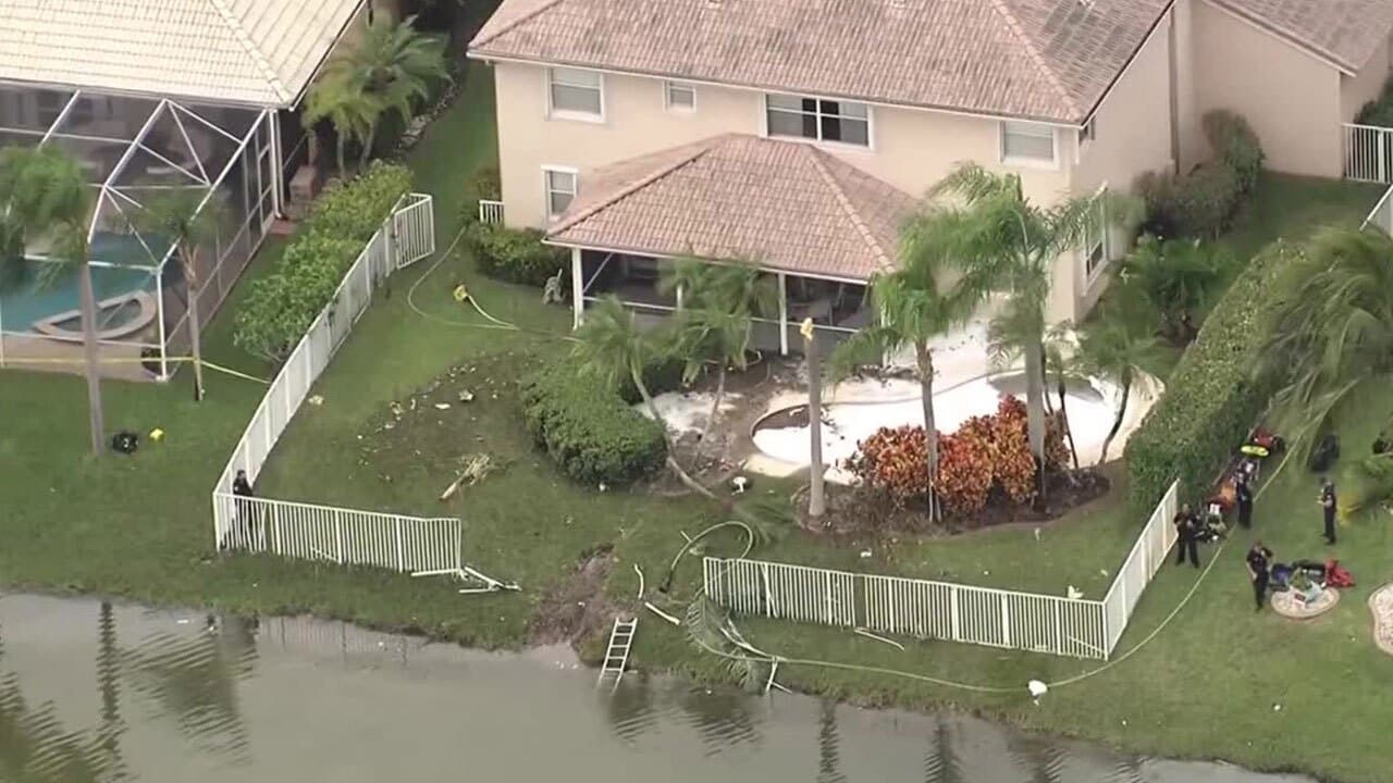 Update: 2 dead after plane bringing relief supplies to Jamaica crashes in Coral Springs