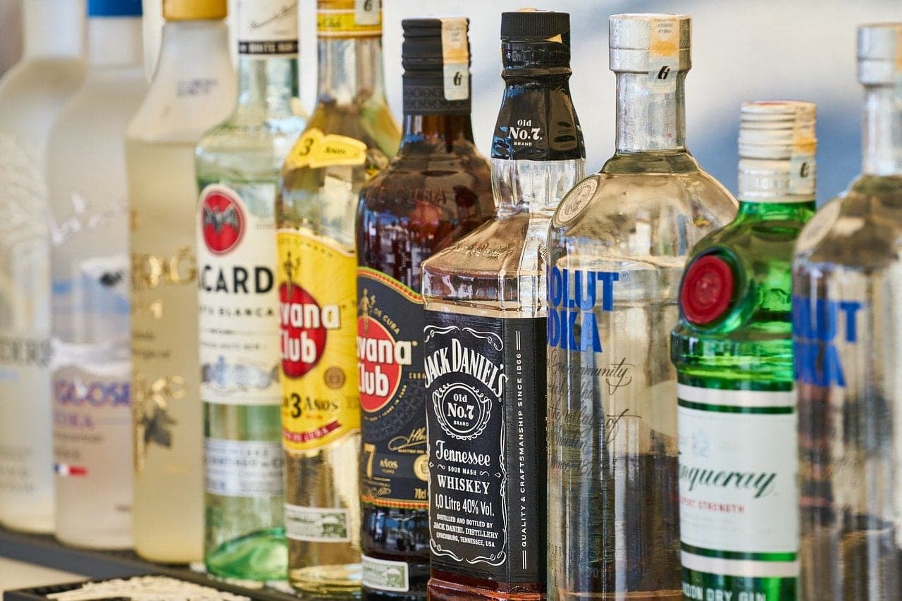 Florida Bars to Reopen Monday at 50% Capacity on Sept. 14