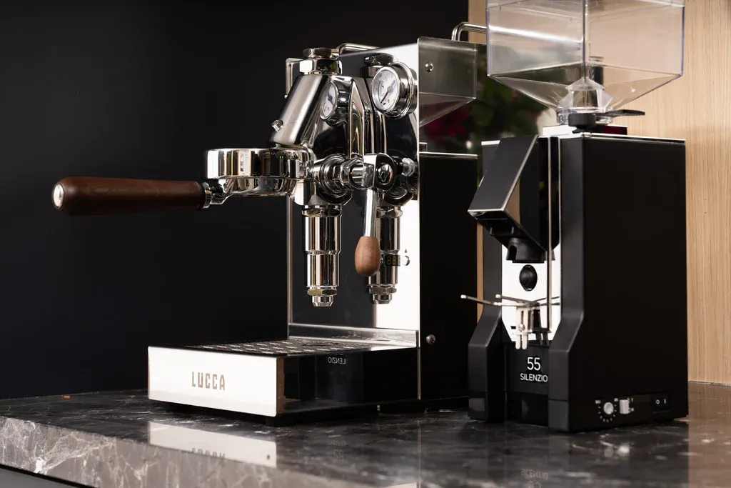 How espresso grinders affect flavor, texture, and extraction