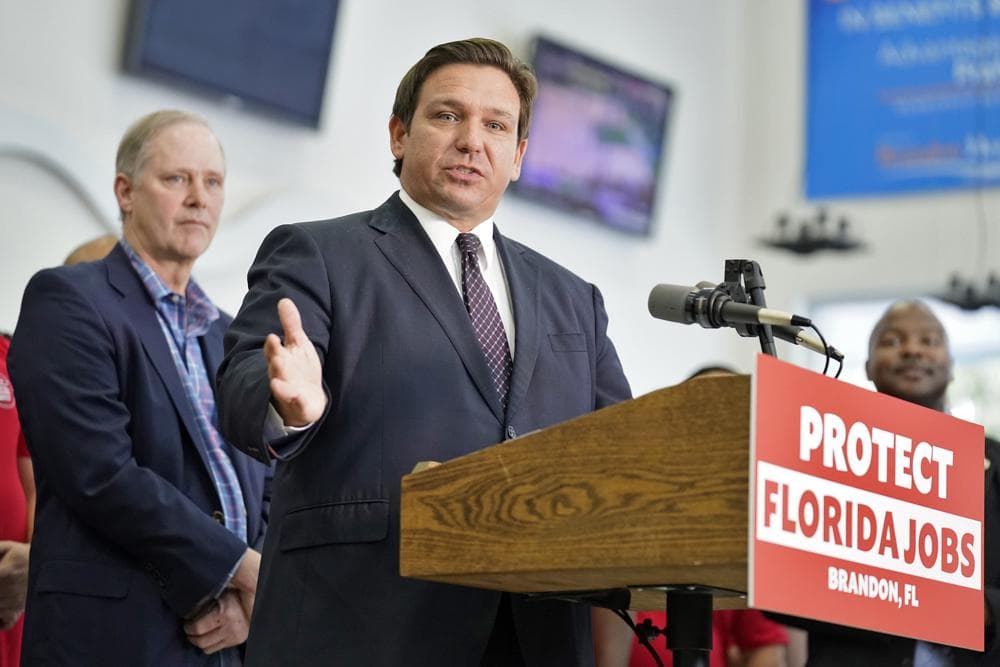 Florida Gov DeSantis Signs Bill Limiting Vaccine Mandates
