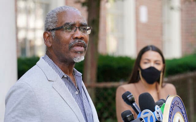 US Congressmen Requests Aircraft to Transport Disaster Relief to St Vincent