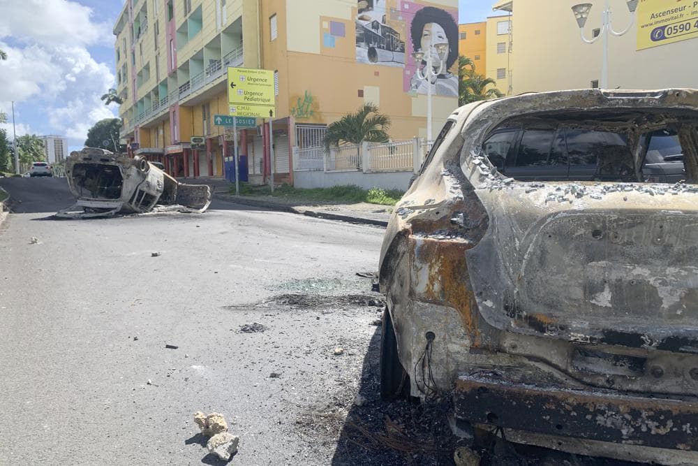 Several Injured as Violence Spreads Across French Caribbean Islands