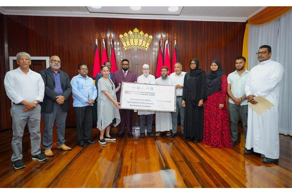 Guyana President receives generous donation for Palestine Aid