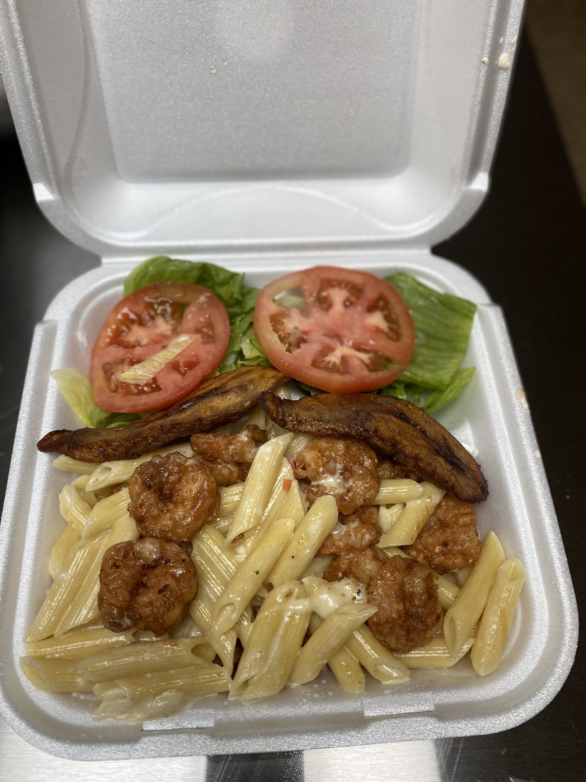 Jahnet’s: Great Food, Good Vibes in South Florida