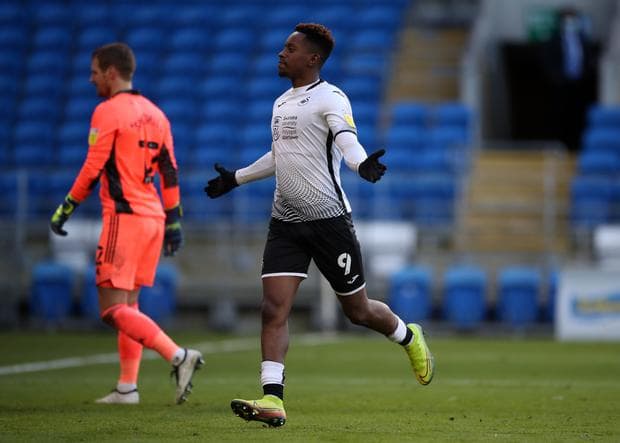 Reggae Boyz Pair Lowe, Gray on the Move in UK