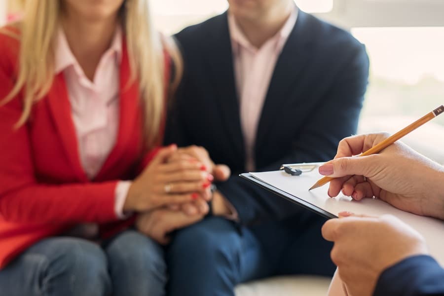 USCIS Resumes Scheduling Marriage Residency Interviews