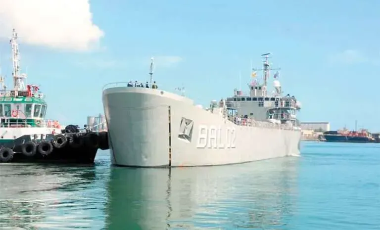 Mexican navy ships deliver aid to Cuba amid US energy blockade