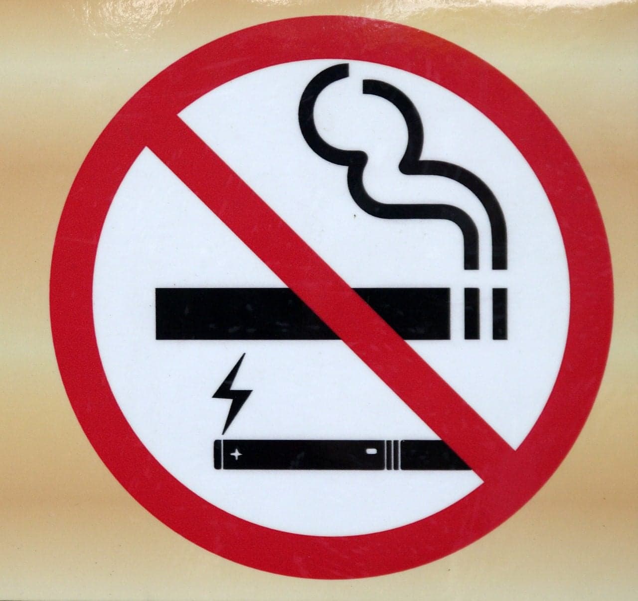 WHO champions ban on smoking,  vaping in schools