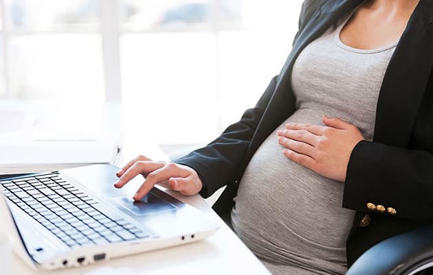Palm Beach County employees could receive paid maternity leave