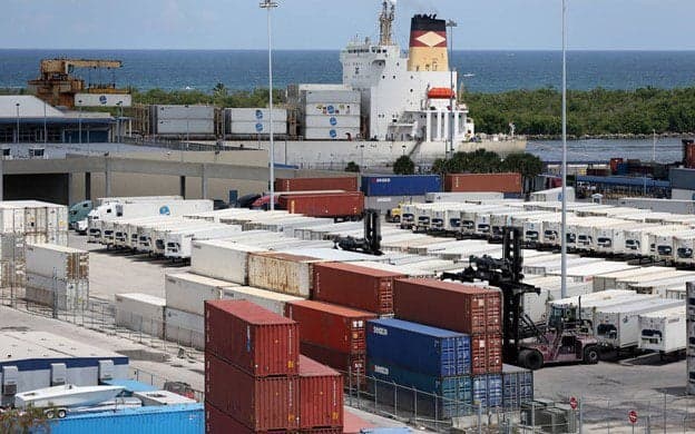 Man killed after being hit by shipping container at Port Everglades