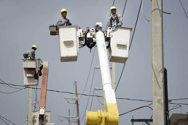 Puerto Rico to probe electric bills complaints