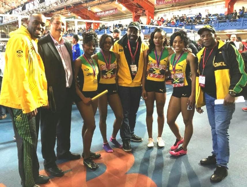 Jamaica beat the USA for gold in 4 X 200m relay in New York