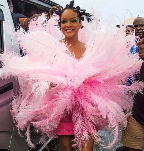 Rihanna Expecting First Child