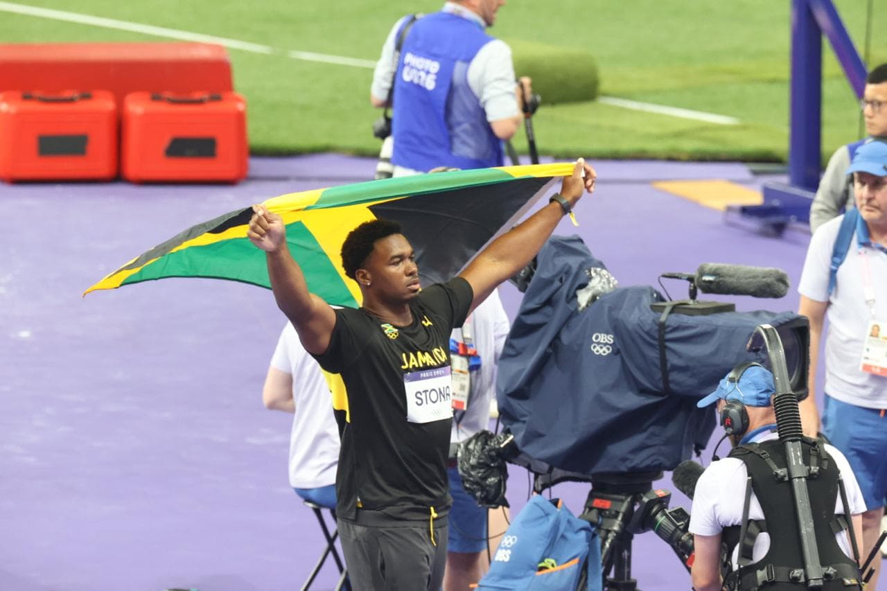 Roje Stona secures discus gold with record-breaking throw