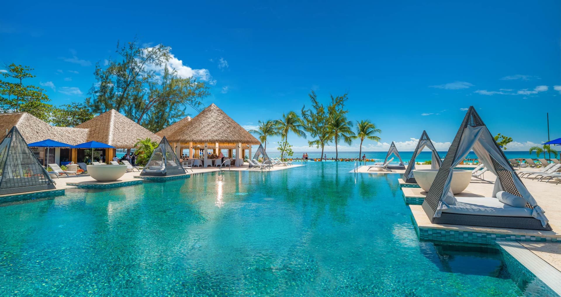 Sandals and Beaches Resorts to Close Due to COVID-19