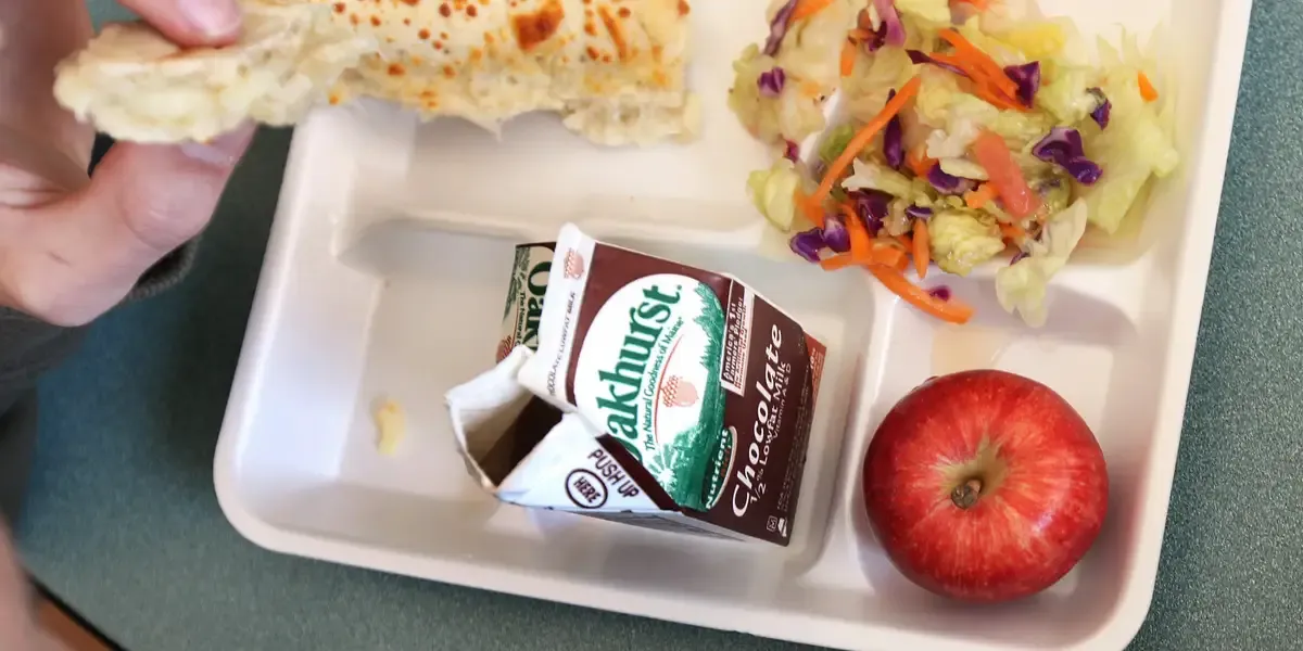 Miami-Dade students face new lunch fees as district ends universal free meal program