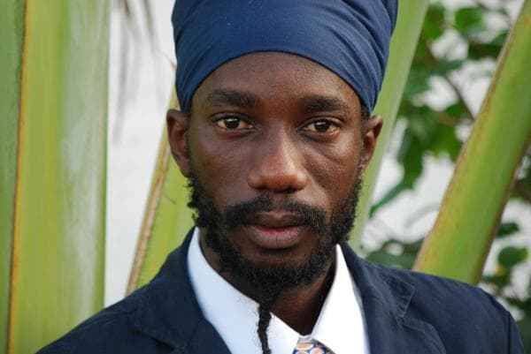Sizzla Kalonji illuminates with new single 'Shine The Light'