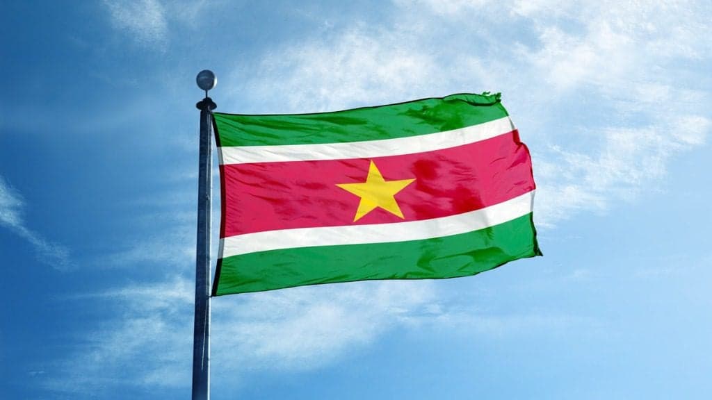 Surinamese teachers halt industrial action