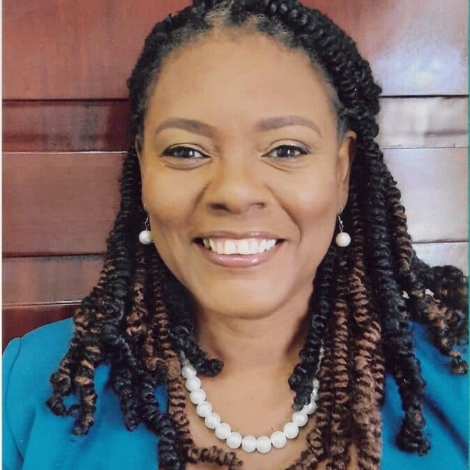 PAHO launches Caribbean award honoring Jamaican Veterinarian Suzan McLennon-Miguel