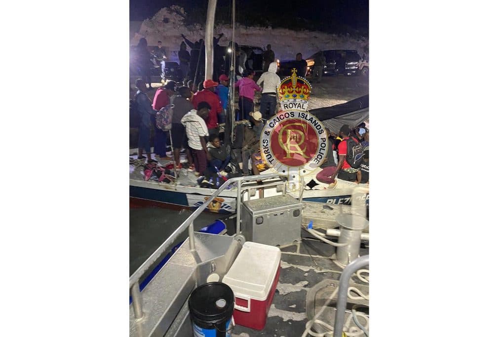 Royal Turks and Caicos Islands Police thwart illegal vessel with migrants