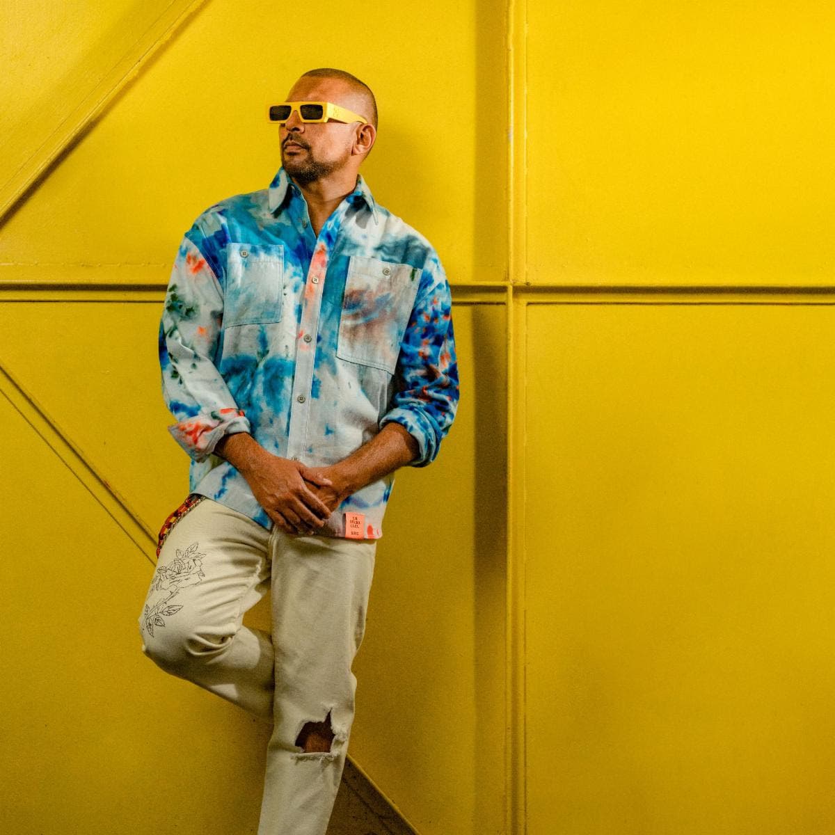 Sean Paul Debuts New Music Video for "Dynamite" Featuring Sia