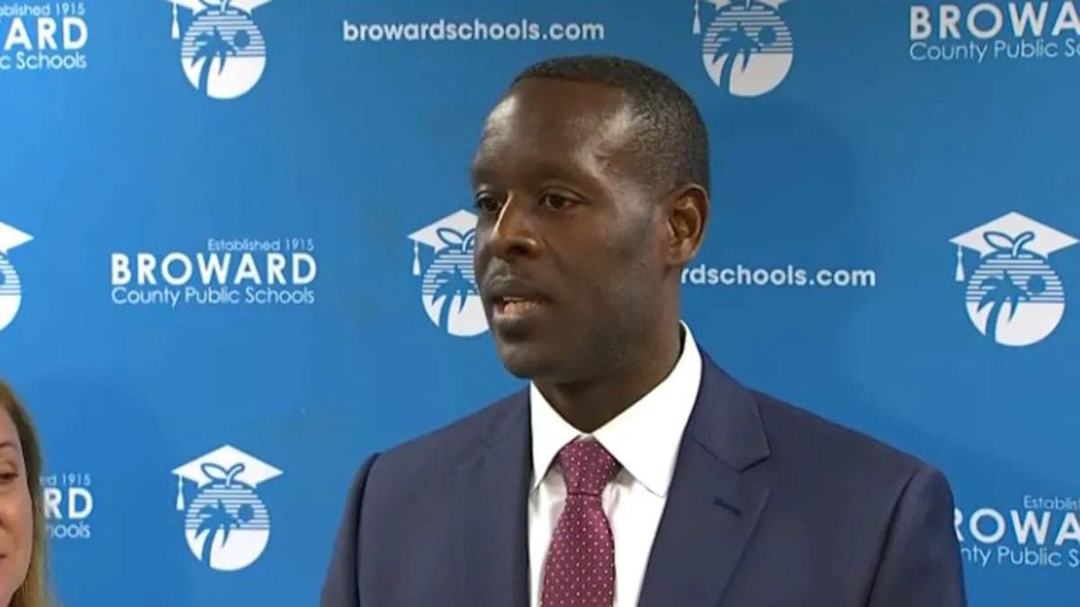Broward Schools clarifies exceptions to new cellphone policy