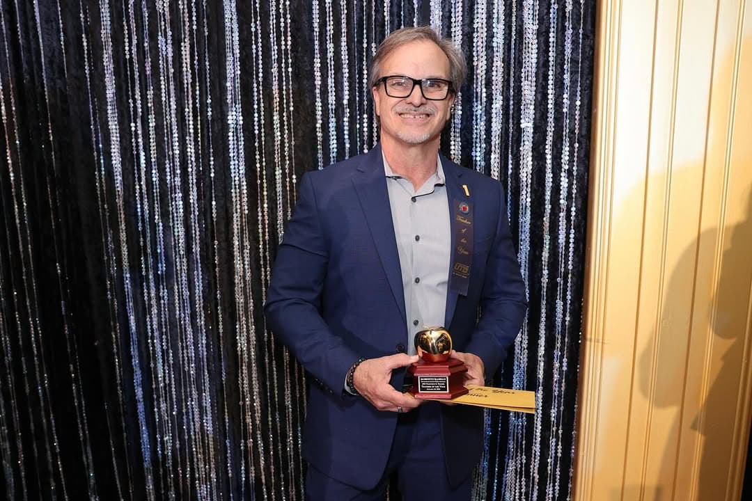 Roberto Rabelo named Miami-Dade Teacher of the Year; Kristian Jose Luciano wins Rookie honor