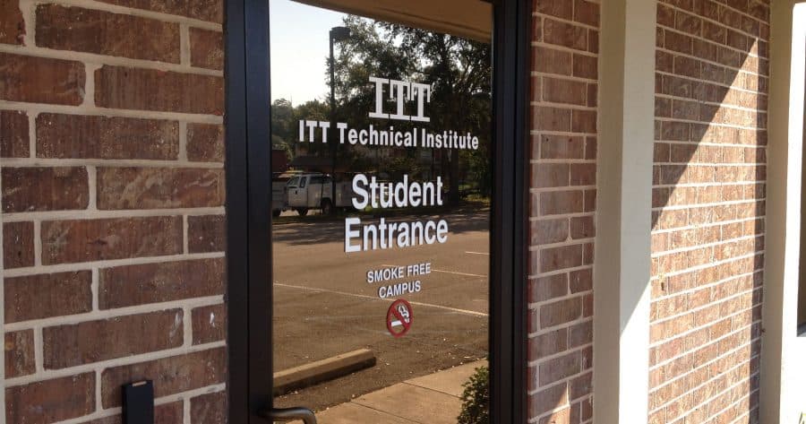 Sudden college closure frustrates South Florida students, again