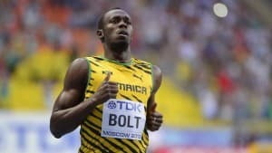 Bolt resumes training