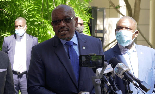 Bahamas Opposition moves to remove former leader Hubert Minnis