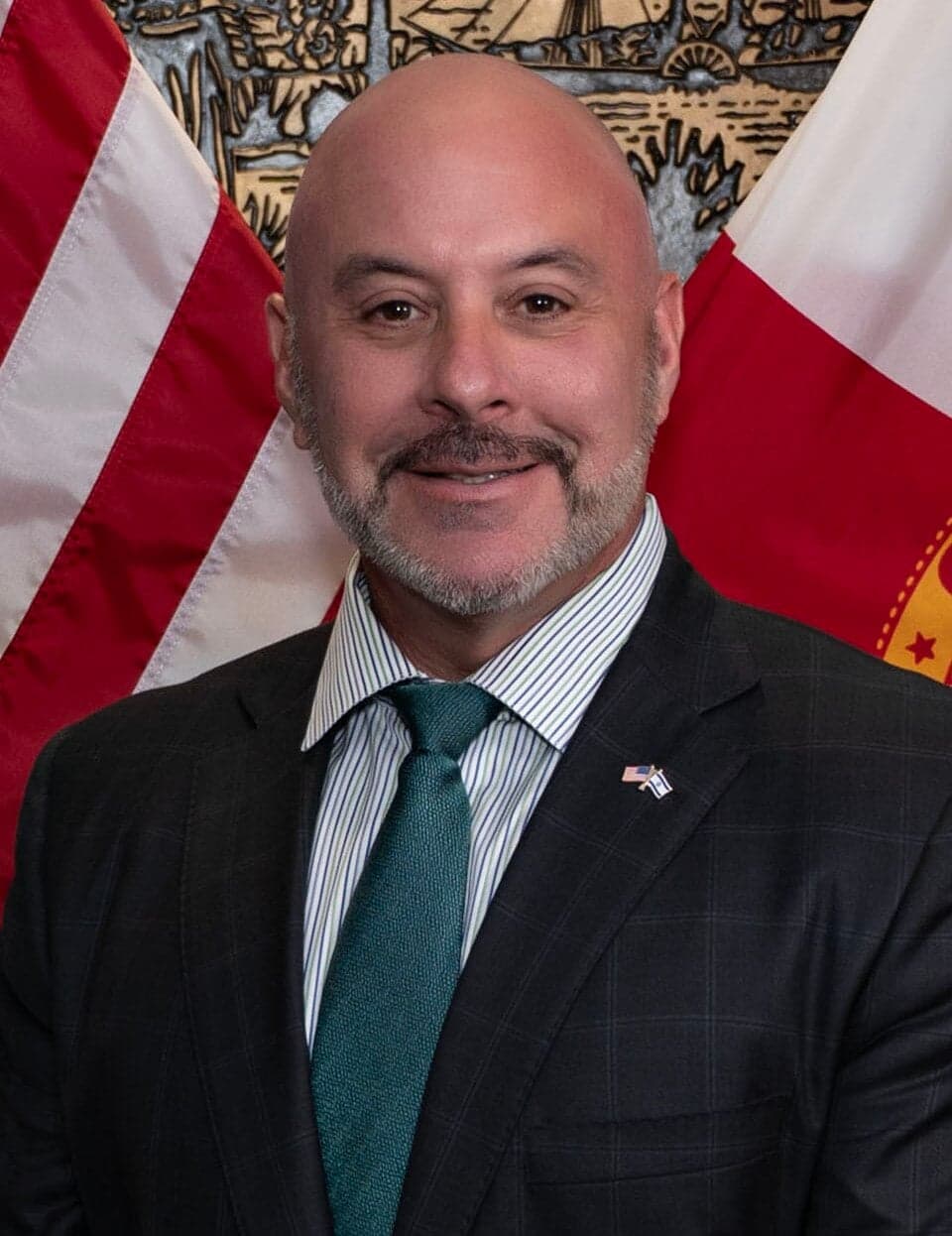 Florida moves to restrict benefits, licenses for undocumented residents
