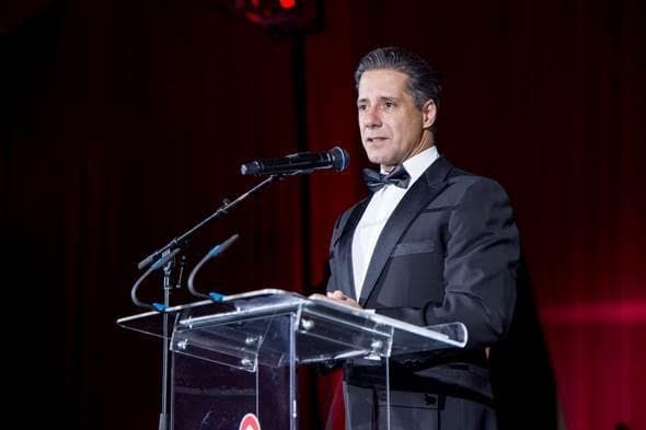 Superintendent Carvalho Receives Humanitarian Award