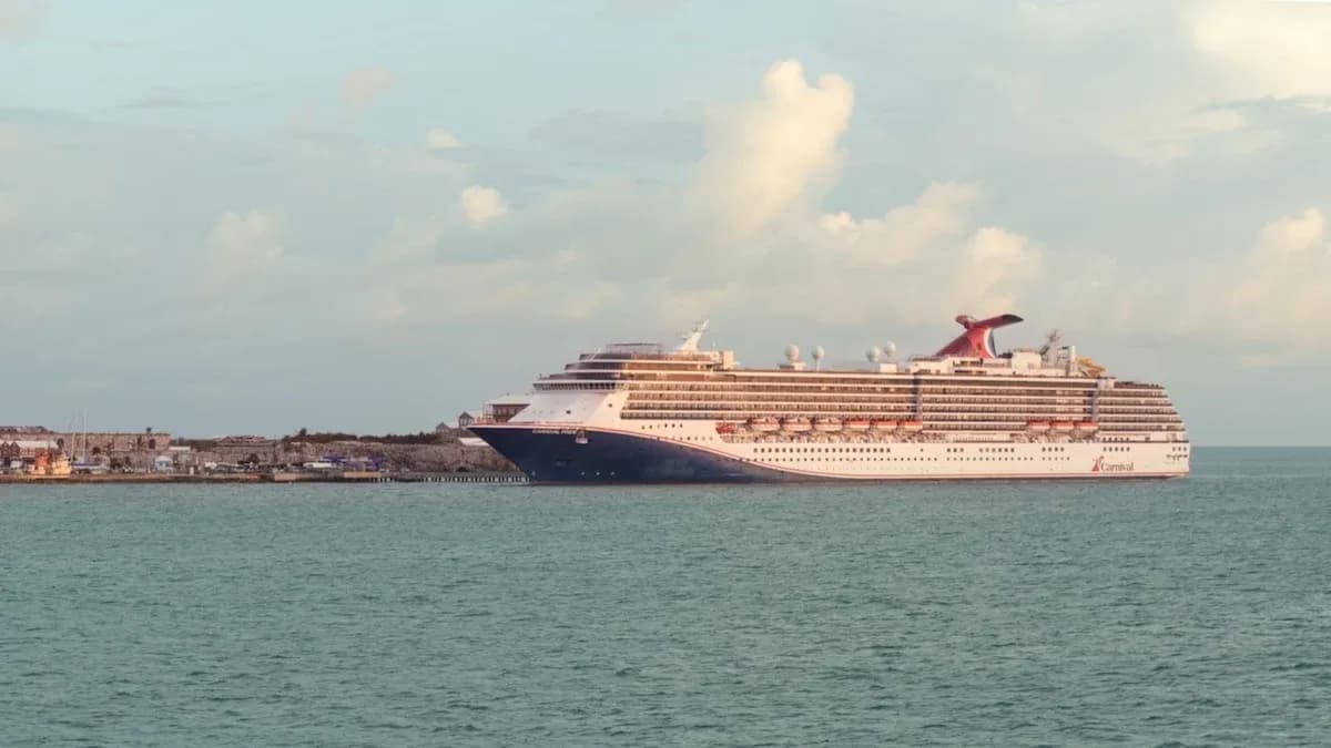 Four US cruise passengers arrested in Bermuda for drug possession