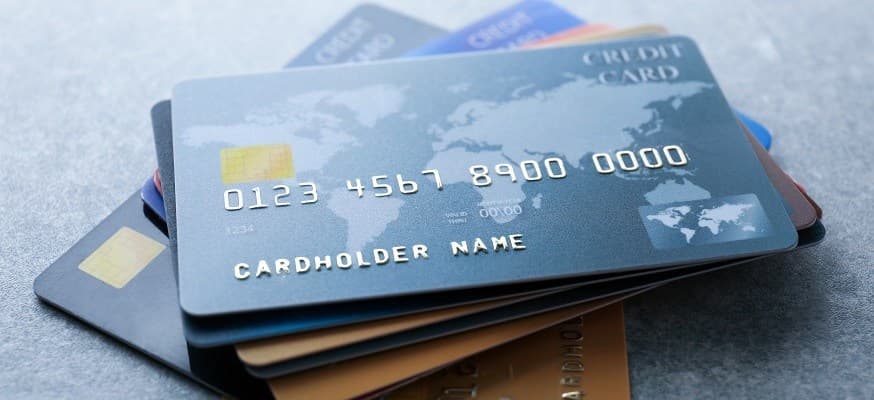 The Right Way to Use ATMs, Debit, and Credit Cards Overseas