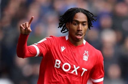 Spence joins Spurs, Sinclair heads to Rochdale