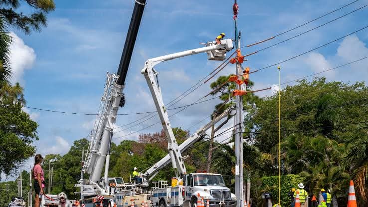 FPL launches assistance center offering eligible customers $200 bill credit