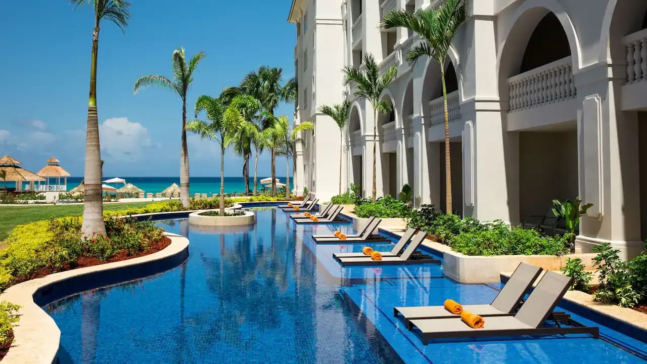 Eight Hyatt hotels in Jamaica suspend operations until 2026