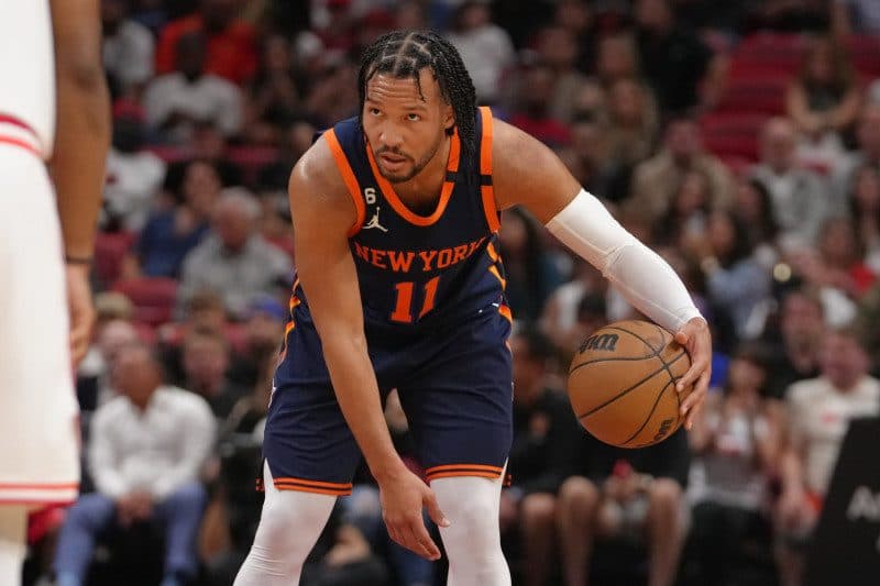 Jalen Brunson scores 32 points as Knicks hand Heat 6th straight defeat, 125-109