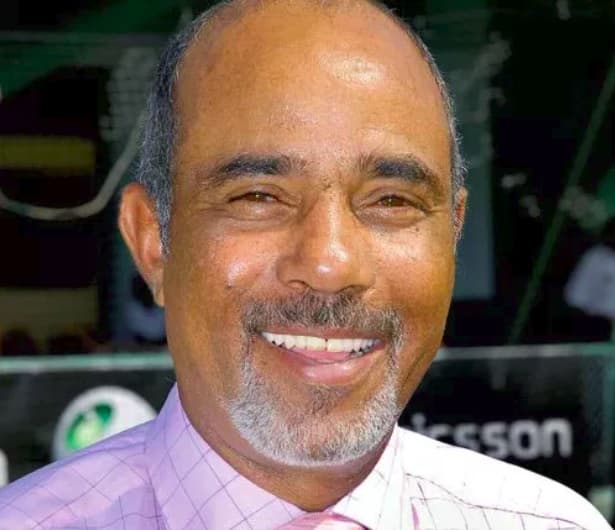 History will keep test cricket alive - Dujon