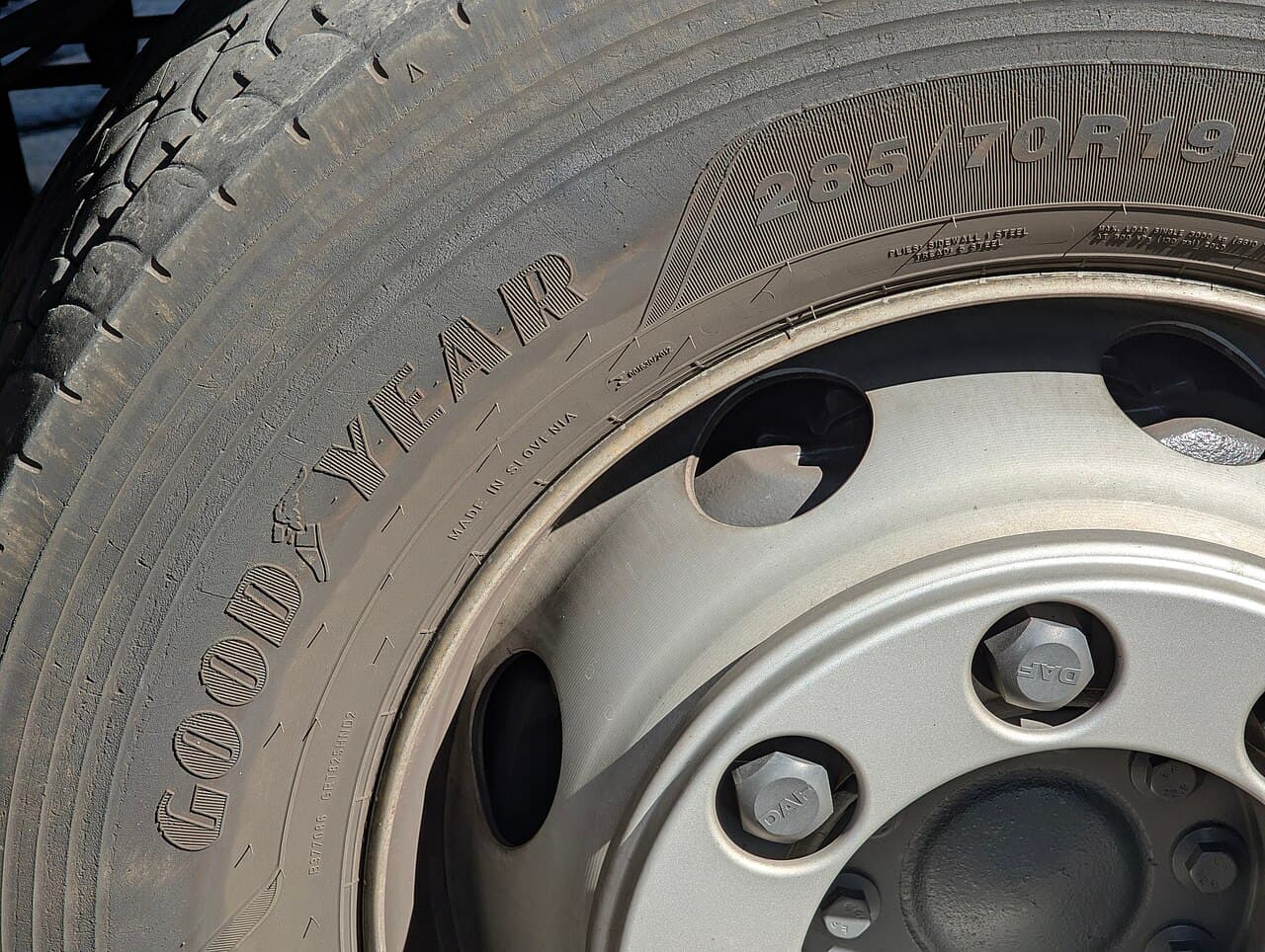 When is the right time to shop for the best tire deals online