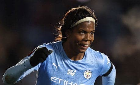 Shaw and Hemp blaze as Manchester City crush United to extend WSL lead
