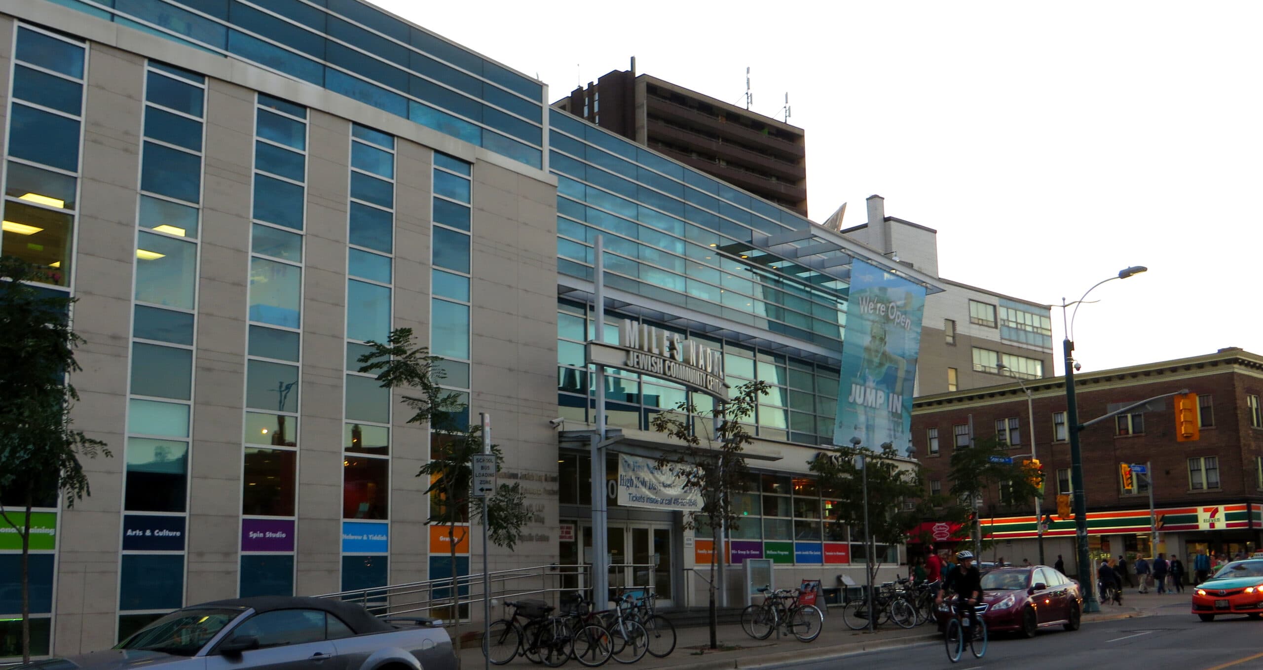 What can you expect from a Denver facility for the Jewish community
