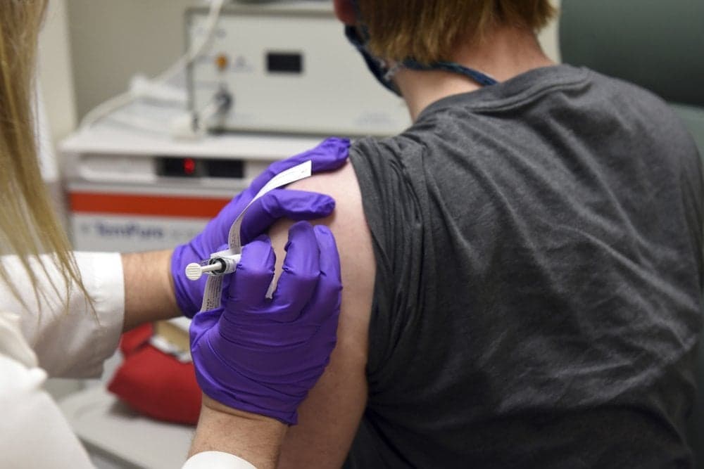 US Allows Emergency COVID-19 Vaccine in Bid to End Pandemic