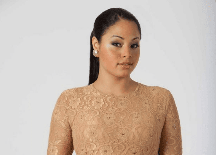 OneonOne with singer, songwriter Leea Stewart