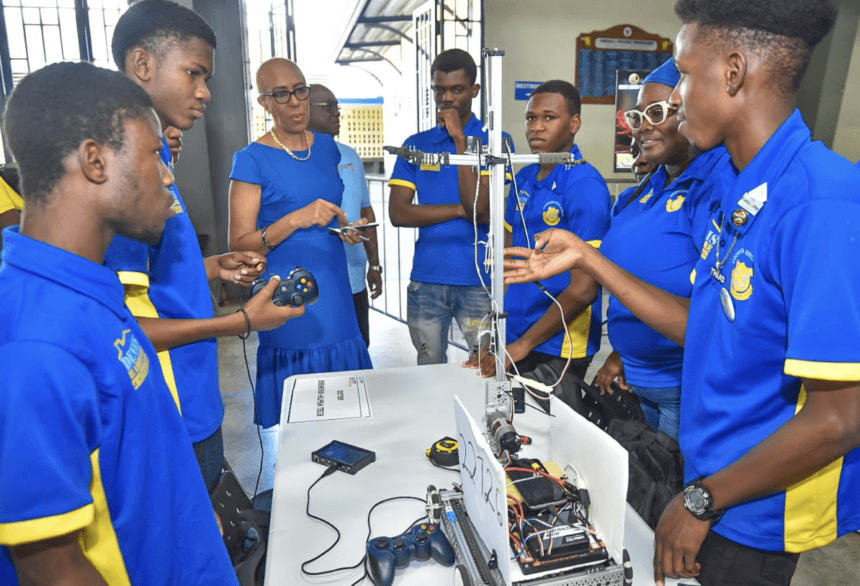 UJAA marks 10 years of supporting Jamaica’s Global Robotics team