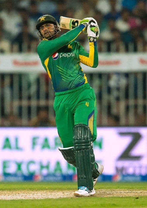 Malik ton leads Pakistan to series win over W.I.